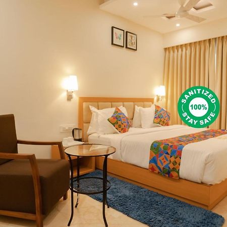 Kvr Capitol Suites Vijayawāda Exterior photo